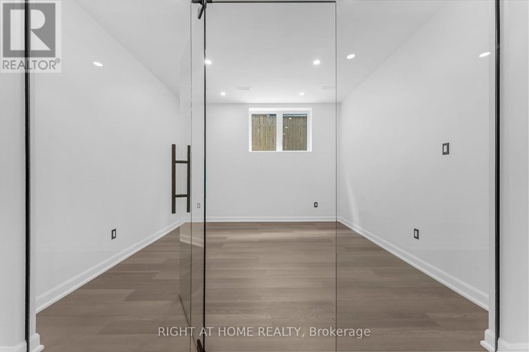 28825536/103-fieldrow-street/meadowlandscrestview/ottawa/ontario/K2G2Y8_33