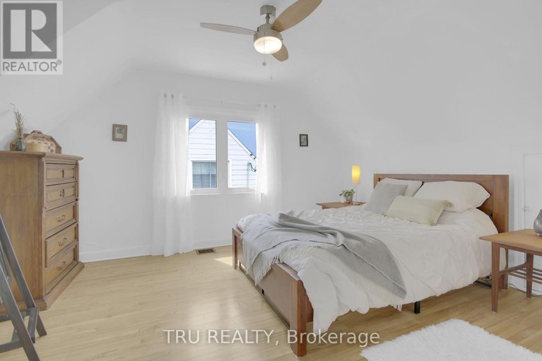 28250673/1311-laperriere-avenue/carlington/ottawa/ontario/K1Z7R9_20