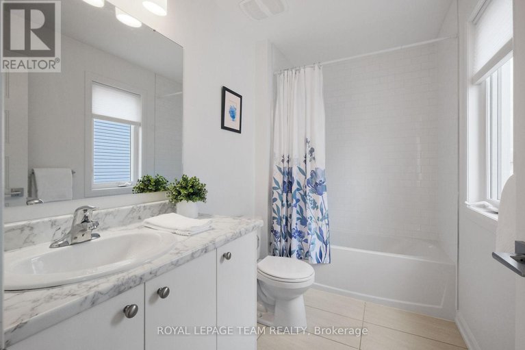 28427098/240-boyd-street/carleton-place/carleton-place/ontario/K7C0H3_36