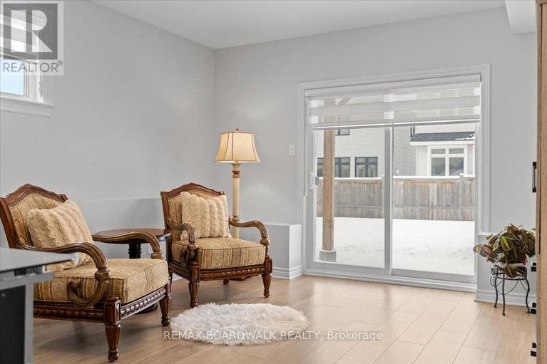 29313884/779-keinouche-place/camelot/ottawa/ontario/K4A5K3_31