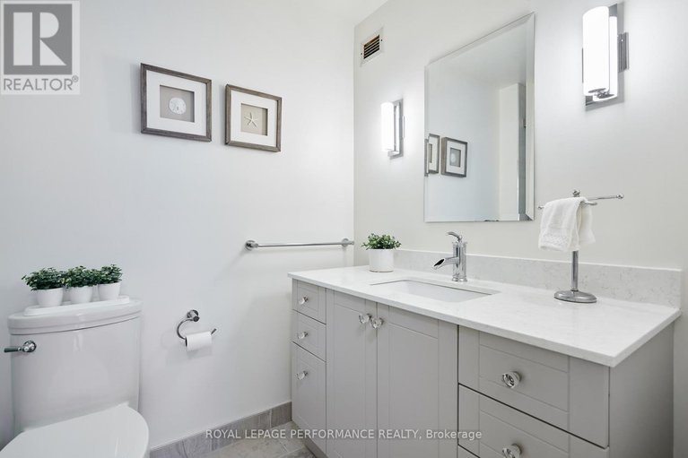 29351288/905-373-laurier-avenue-e/sandy-hill/ottawa/ontario/K1N8X6_30