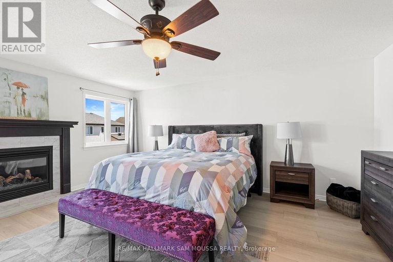 28378170/295-harthill-way/heritage-park/ottawa/ontario/K2J0P3_27