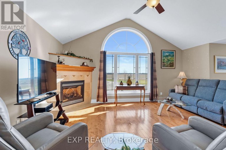 28552096/5940-brophy-drive/south-of-fallowfield-road/ottawa/ontario/K0A2Z0_9