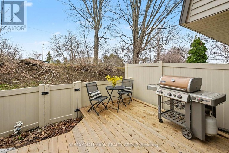 29623679/907e-elmsmere-road/beacon-hill-south/ottawa/ontario/K1J8G4_23