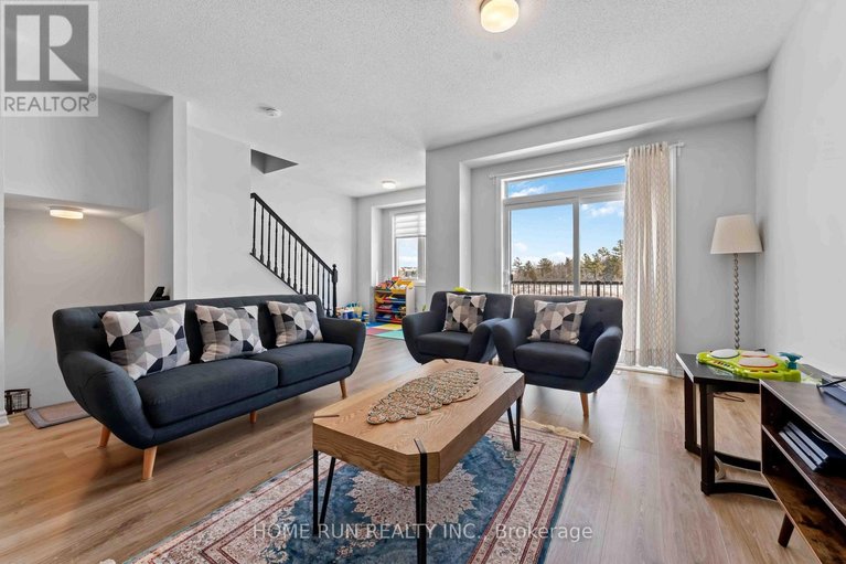 29481874/2084-leinster-circle/stittsville-north/ottawa/ontario/K2S2Z5_13