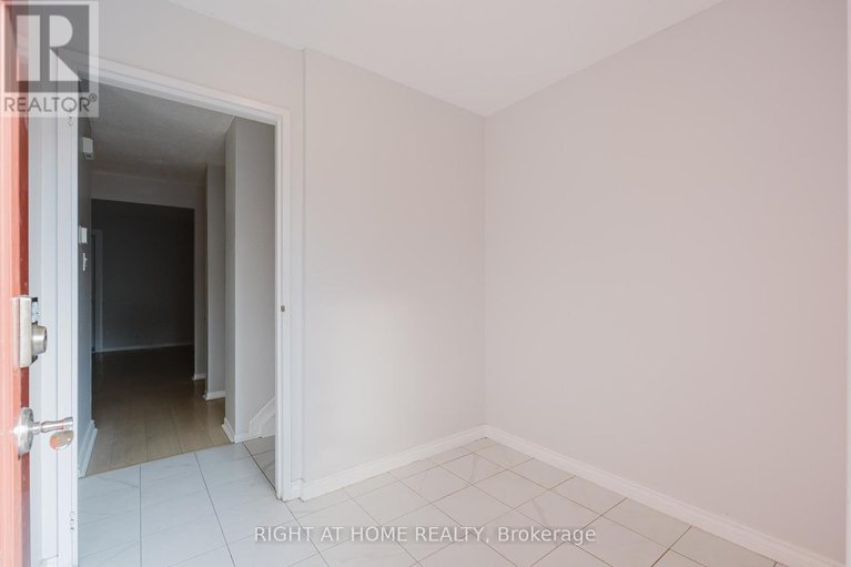 28713274/102-23-mcclintock-way/katimavik/ottawa/ontario/K2L2A3_3