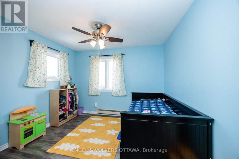 28289802/2-1204-shillington-avenue/carlington/ottawa/ontario/K1Z7Z4_33
