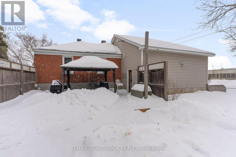 29353089/39-condie-street/smiths-falls/smiths-falls/ontario/K7A2T3_37