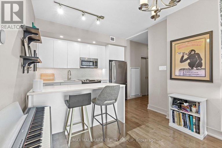 28646825/507-108-richmond-road/westborohampton-park/ottawa/ontario/K1Z6V9_3