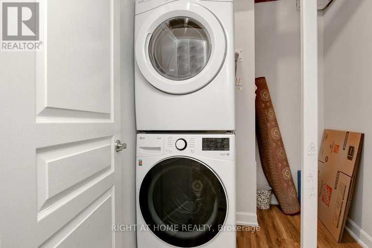 28499567/498-landswood-way/stittsville-south/ottawa/ontario/K2S0A5_43