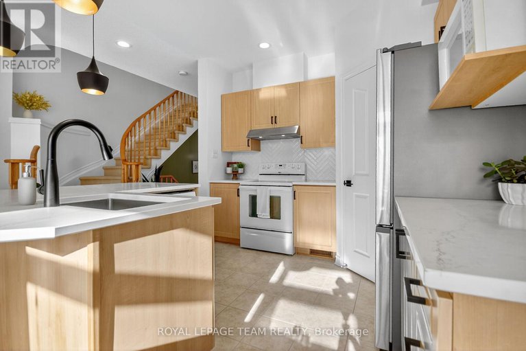 29098547/293-waymark-crescent/bridlewood/ottawa/ontario/K2M0A5_5