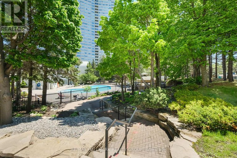 28638774/301-1480-riverside-drive/riverview-park/ottawa/ontario/K1G5H2_45