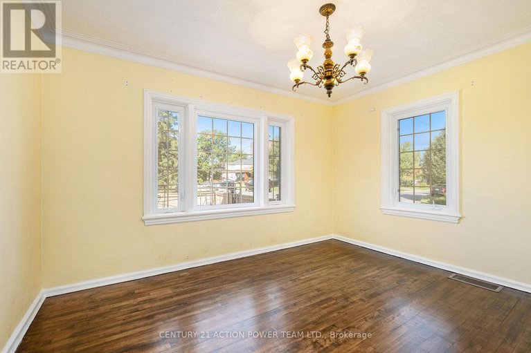 29212600/1318-brookline-avenue/ellwood/ottawa/ontario/K1V6S3_11