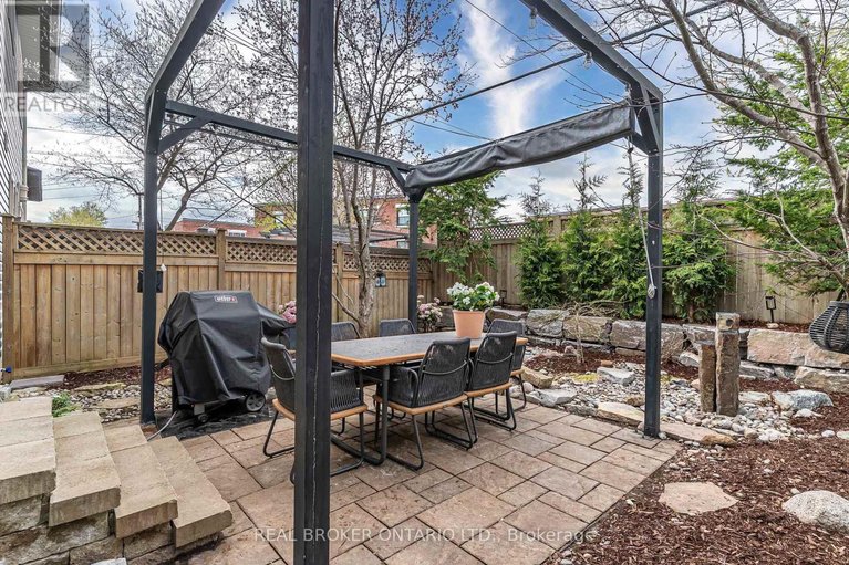 29687993/279-currell-avenue/westborohampton-park/ottawa/ontario/K1Z7J5_37