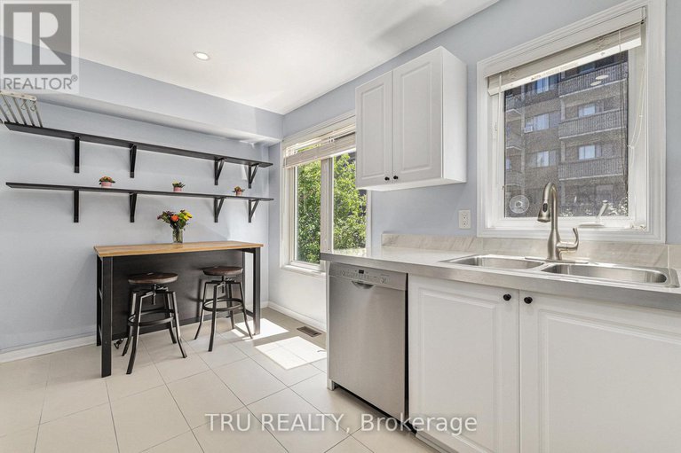 28520736/306-gotham-private/central-park/ottawa/ontario/K2C4G7_8