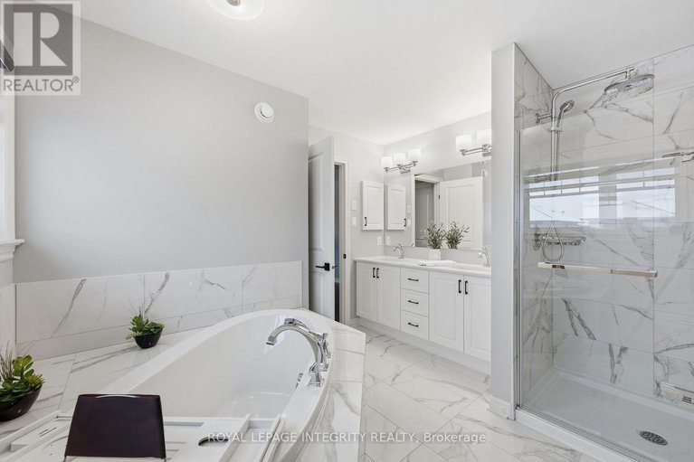 29355186/211-osterley-way/stittsville-south/ottawa/ontario/K2S2P2_26