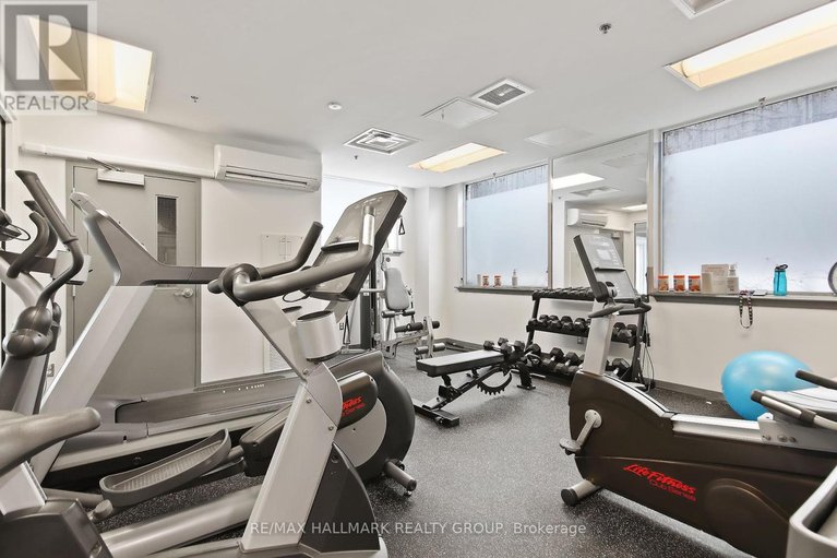 29513773/814-238-besserer-street/sandy-hill/ottawa/ontario/K1N6B1_32