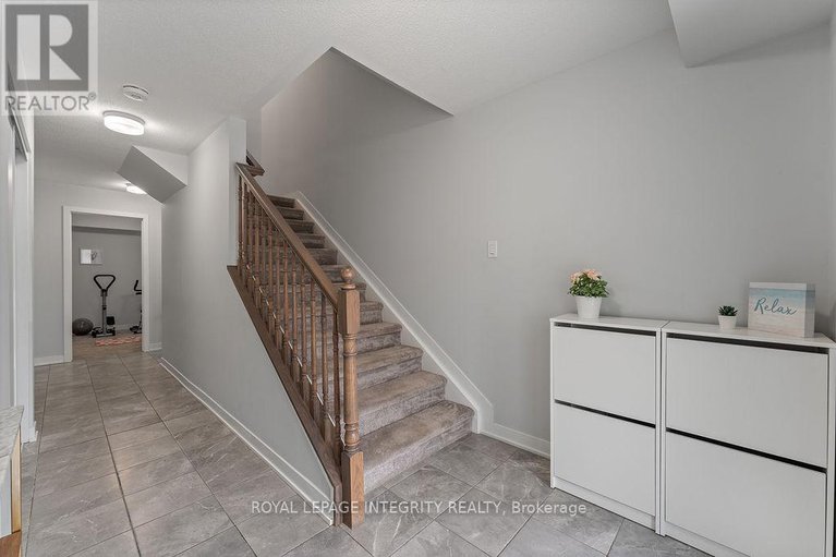 28815932/911-nova-private/half-moon-bay/ottawa/ontario/K2J7B3_4