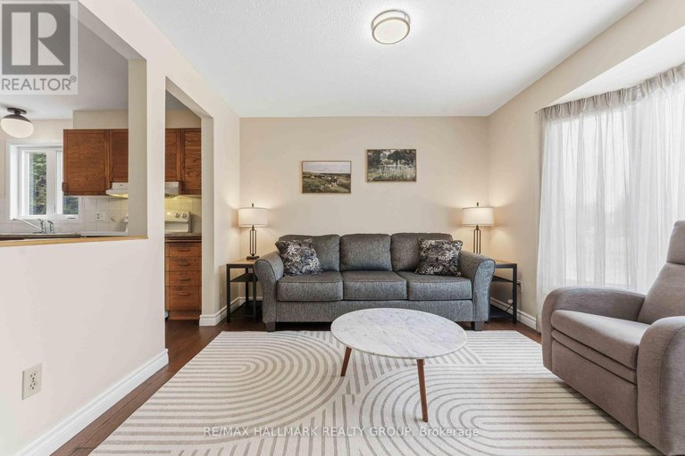 29645629/6033-meadowglen-drive/chapel-hill/ottawa/ontario/K1C5V4_5