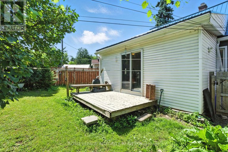 28965143/841-merivale-road/carlington/ottawa/ontario/K1Z5Z7_25