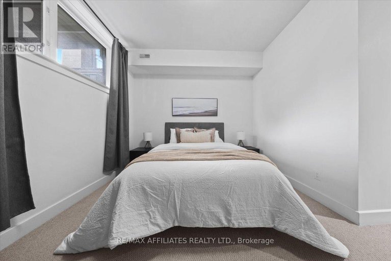 28756079/3-23-bergeron-private/chapel-hill/ottawa/ontario/K1C0C2_21