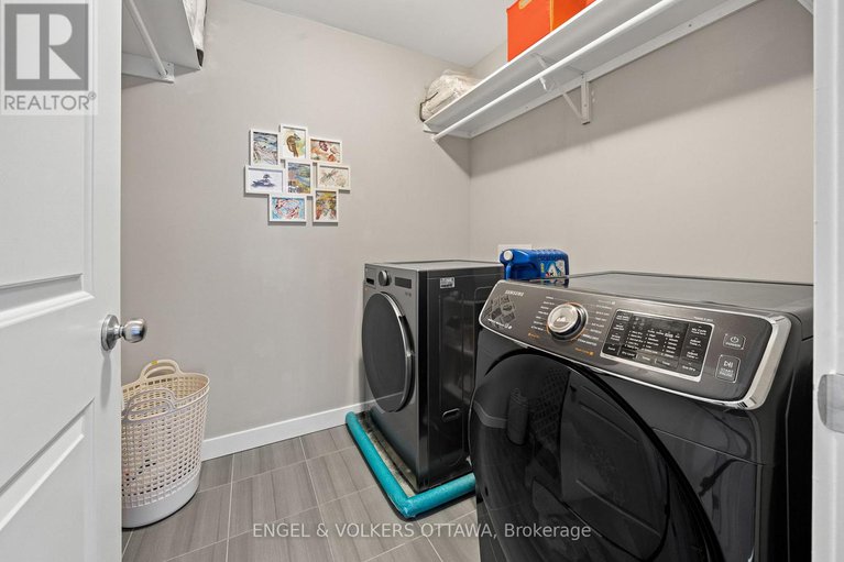 29373193/267-sceptre-way/emerald-meadowstrailwest/ottawa/ontario/K2V0C6_28