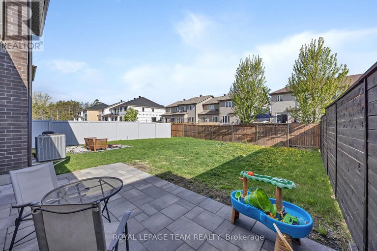 28504001/522-borbridge-avenue/riverside-southgloucester-glen/ottawa/ontario/K4M0H9_40