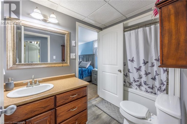 28287240/53905-john-street/richmond/ontario/N5H2R1_28