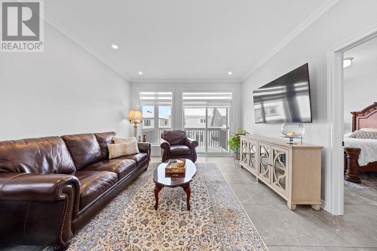 29313884/779-keinouche-place/camelot/ottawa/ontario/K4A5K3_22