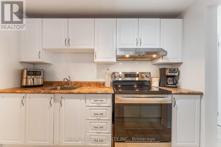 29608047/1964-garden-park-lane/blackburn-hamlet-south/ottawa/ontario/K1B5B2_11