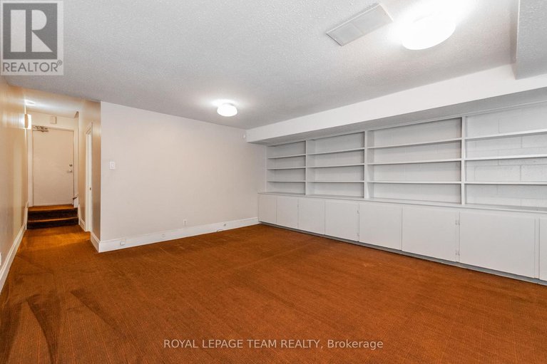 29428183/c-595-besserer-street/sandy-hill/ottawa/ontario/K1N6C8_26