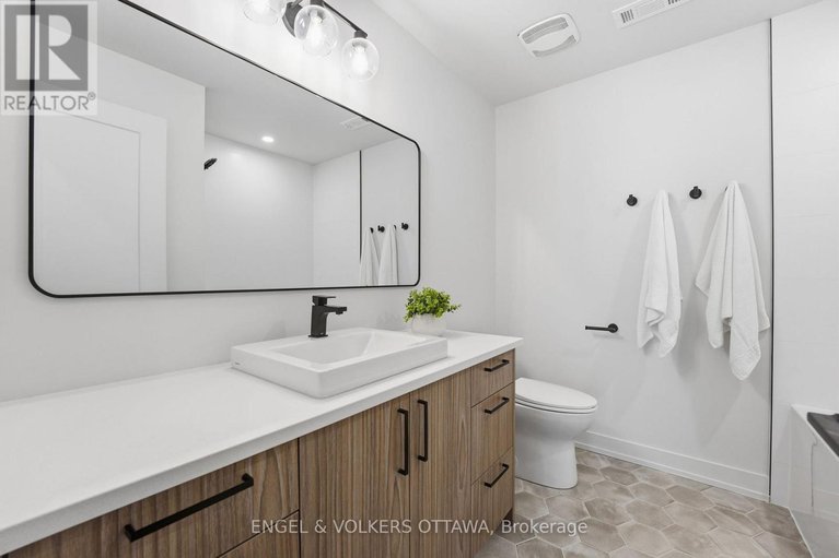 29377339/557-bayview-drive/constance-bay/ottawa/ontario/K0A3M0_26