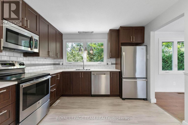 28608553/29-ashgrove-crescent/briargreen/ottawa/ontario/K2G0S1_15