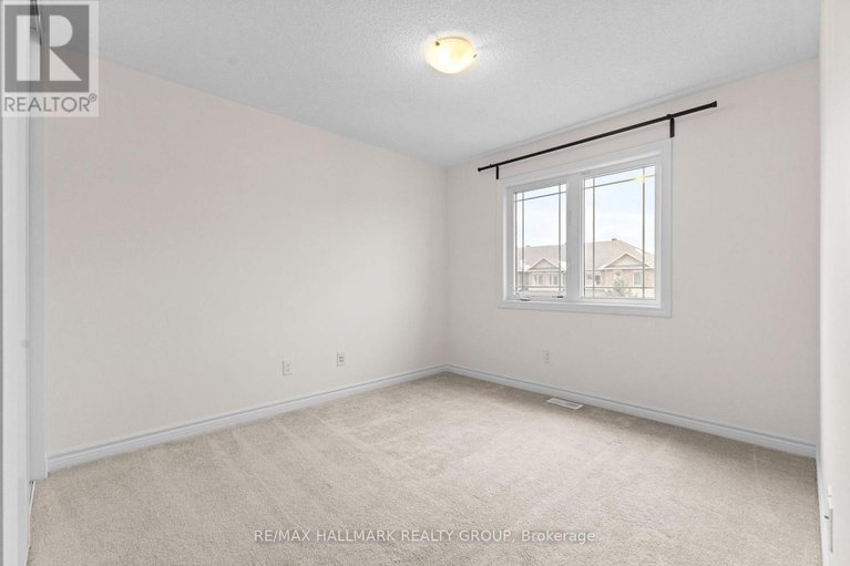 29419266/420-barrick-hill-road/emerald-meadowstrailwest/ottawa/ontario/K2M0H7_27