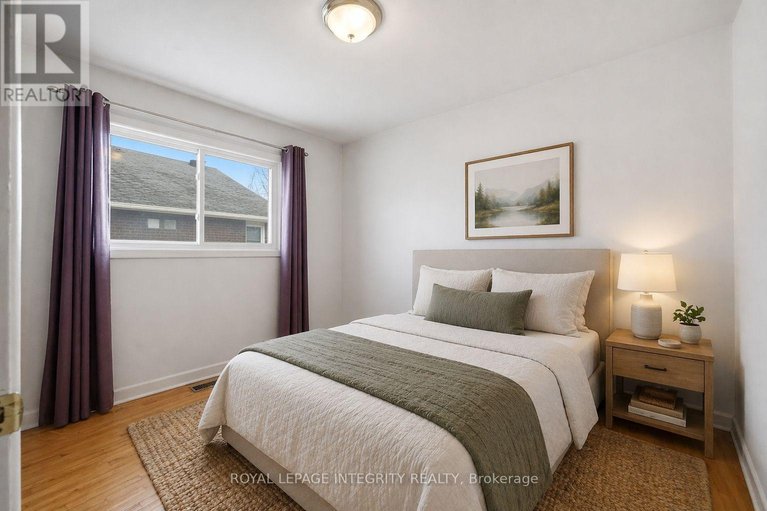 29652351/754-cummings-avenue/castle-heightsrideau-high/ottawa/ontario/K1K2L1_20