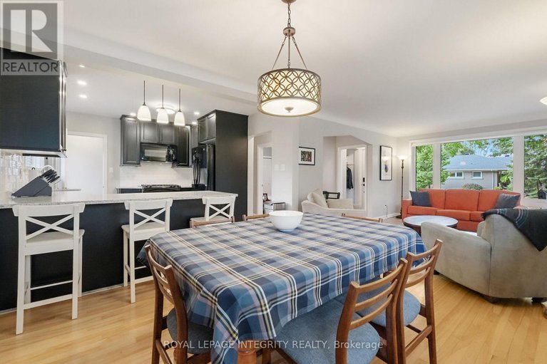 28810538/840-cork-street/elmvale-acres/ottawa/ontario/K1G1Y2_13