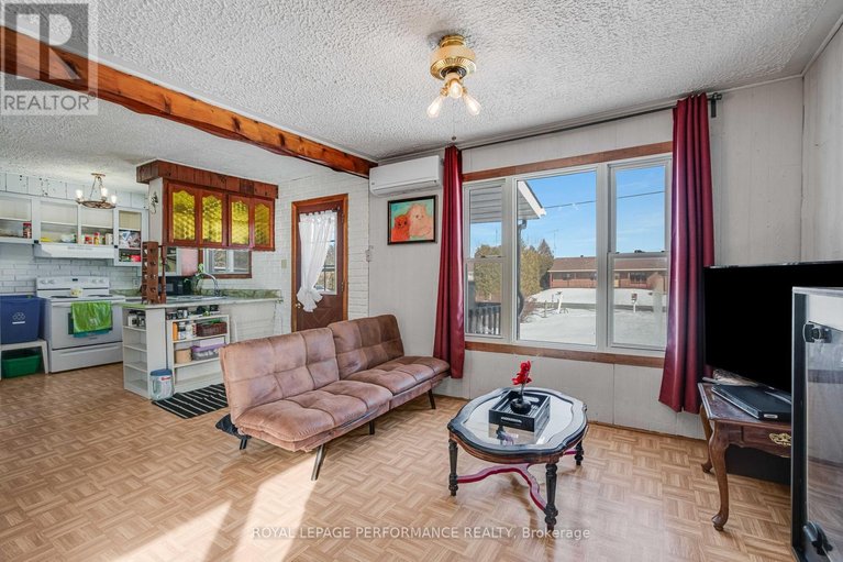 29504497/2082-sandy-hill-road/lorignal/champlain/ontario/K0B1K0_22