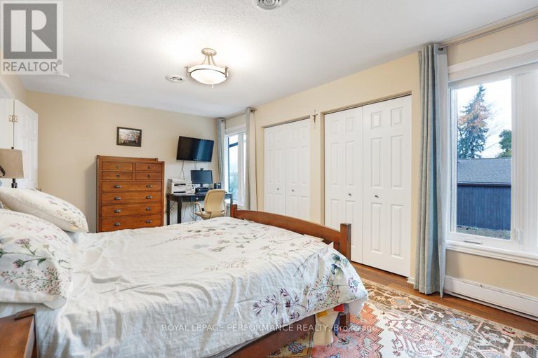 29039547/695-richmond-road/woodroffe/ottawa/ontario/K2A0G6_29