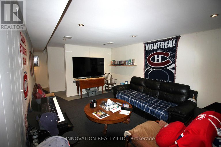 29078633/59-valewood-crescent/blackburn-hamlet/ottawa/ontario/K1B4G1_21