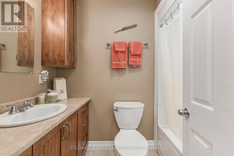 28900709/32-wabalac-drive/mcnabbraeside-twps/mcnabbraeside/ontario/K7S3G9_13