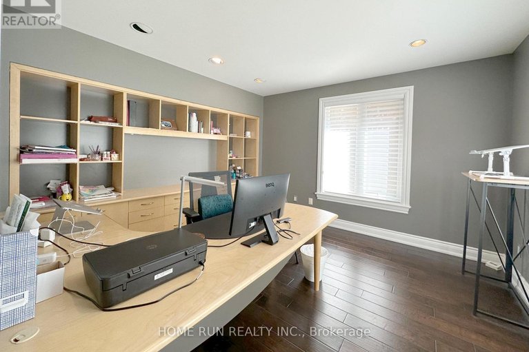 29592563/35-blue-heron-court/rockcliffe/ottawa/ontario/K1L8J7_5