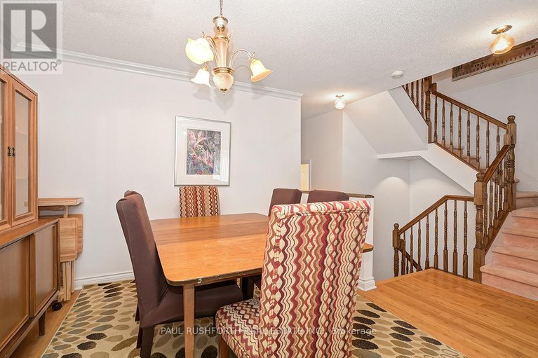 28485163/6146-oak-meadows-drive/chapel-hill/ottawa/ontario/K1C7G7_8