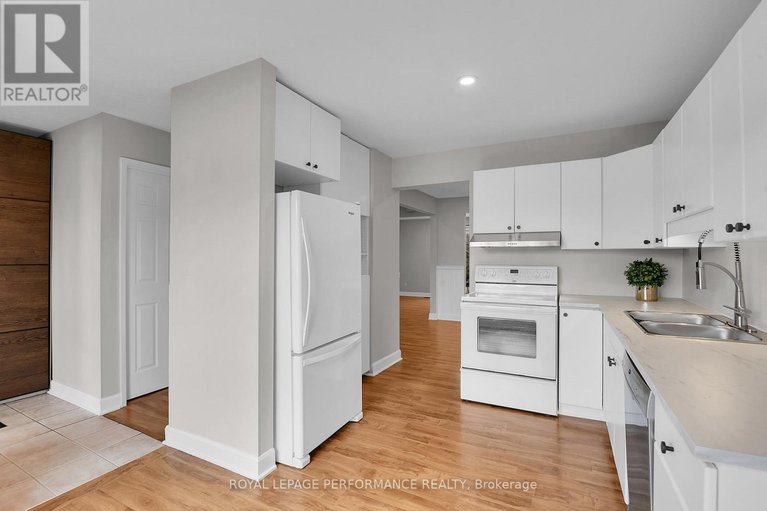 29642728/25-890-cahill-drive-w/hunt-club/ottawa/ontario/K1V9A4_15