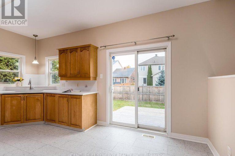 29081852/34-eliza-crescent/stittsville-south/ottawa/ontario/K2S2A3_21