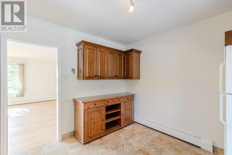28882629/135-desmond-avenue/glencairnhazeldean/ottawa/ontario/K2L1E8_19