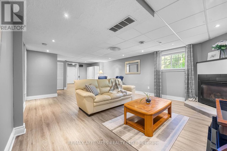 28379775/141-pine-ridge-drive/beckwith-twp/beckwith/ontario/K7C3P2_21