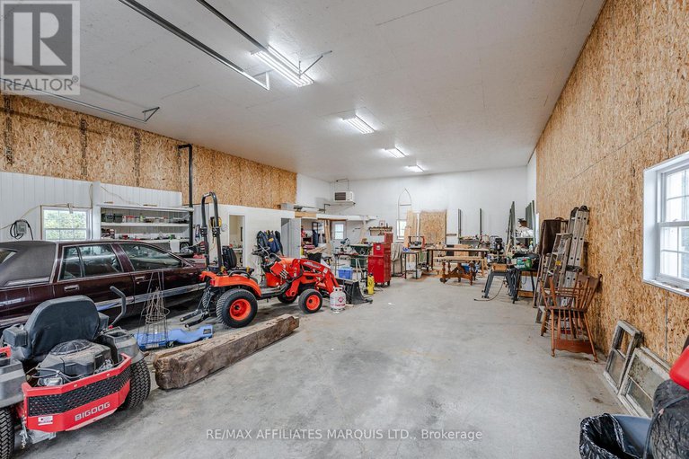 28911560/100-front-street-e/alexandria/north-glengarry/ontario/K0C1A0_30