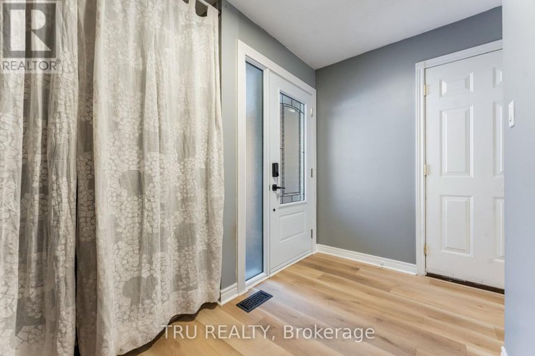 29325891/2-2960-penny-drive/britannia-heights/ottawa/ontario/K2B6H5_6