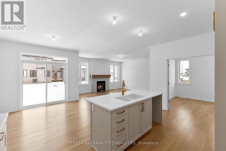 29260643/789-kenny-gordon-avenue/riverside-southgloucester-glen/ottawa/ontario/K4M0X9_14