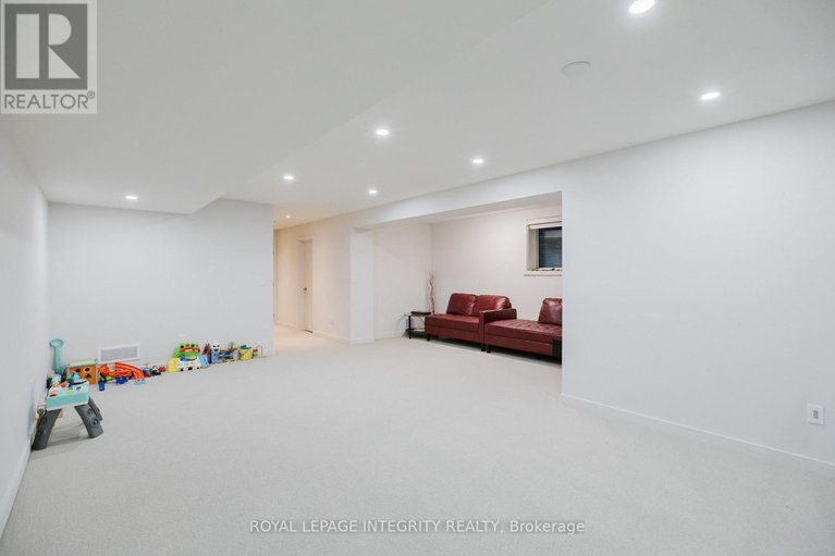 29495851/900-chipping-circle/riverside-southgloucester-glen/ottawa/ontario/K4M0E7_39